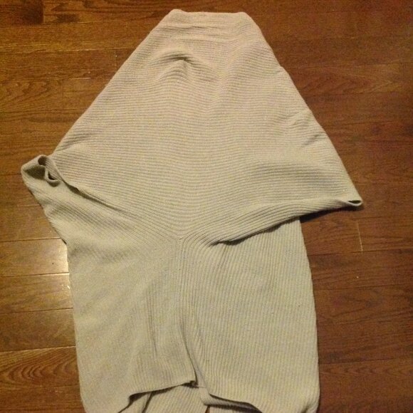 Oversized Grey chunky knit sweater cardigan shrug - Picture 5 of 8